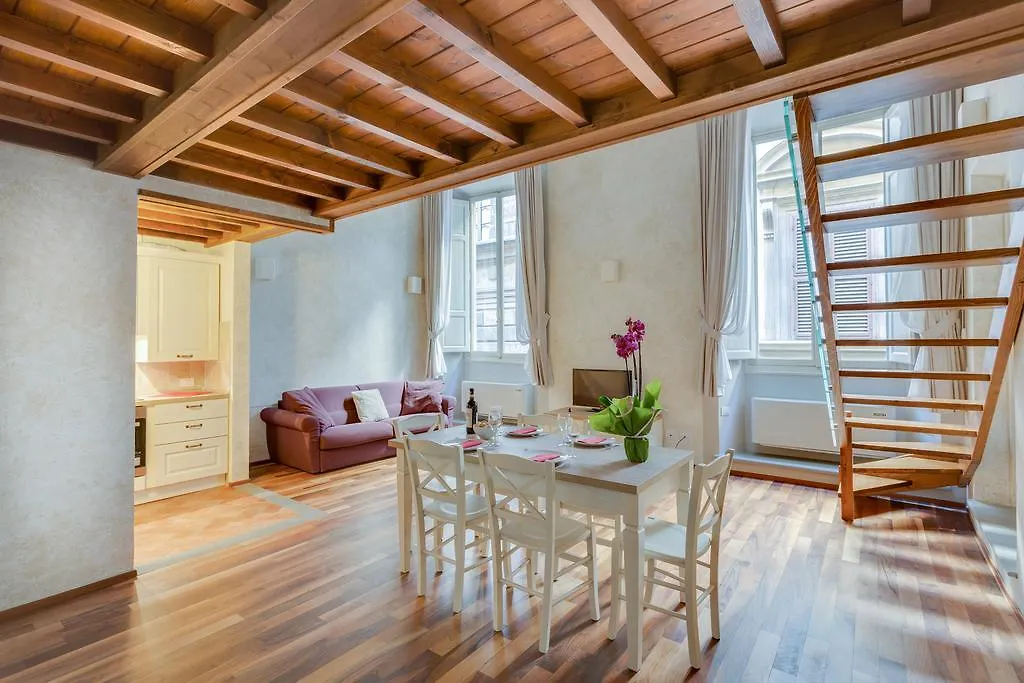 Family Apartments Borgo Albizi Φλωρεντία